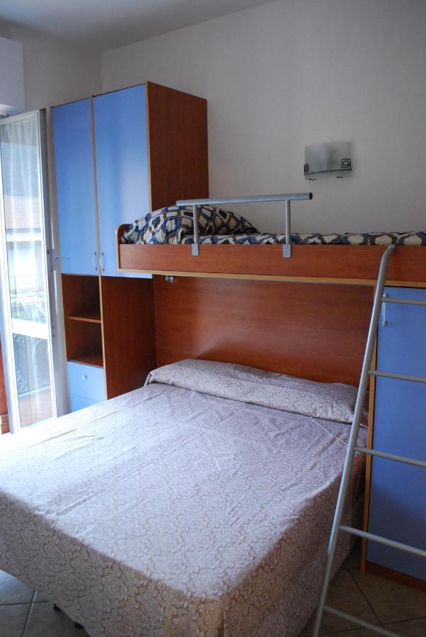 Ferienwohnung Guardando Il Castello Finale Ligure Exterior foto